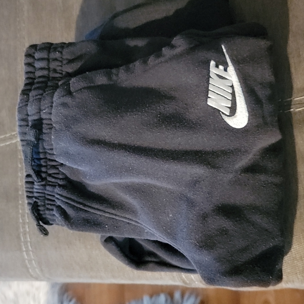 Boy's medium Nike sweat pants